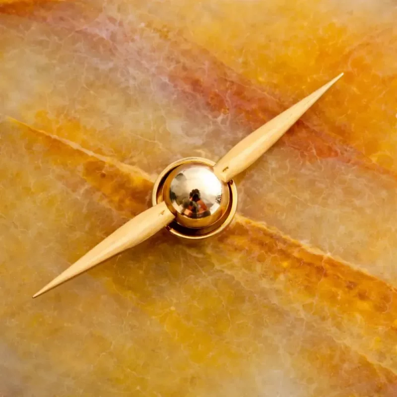 yellow agate clock